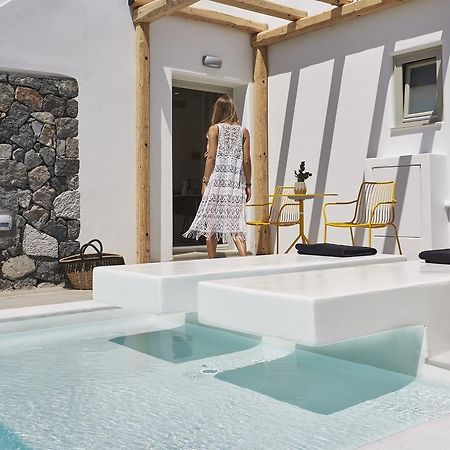 Altera Pars Suites Mesaria Exteriör bild