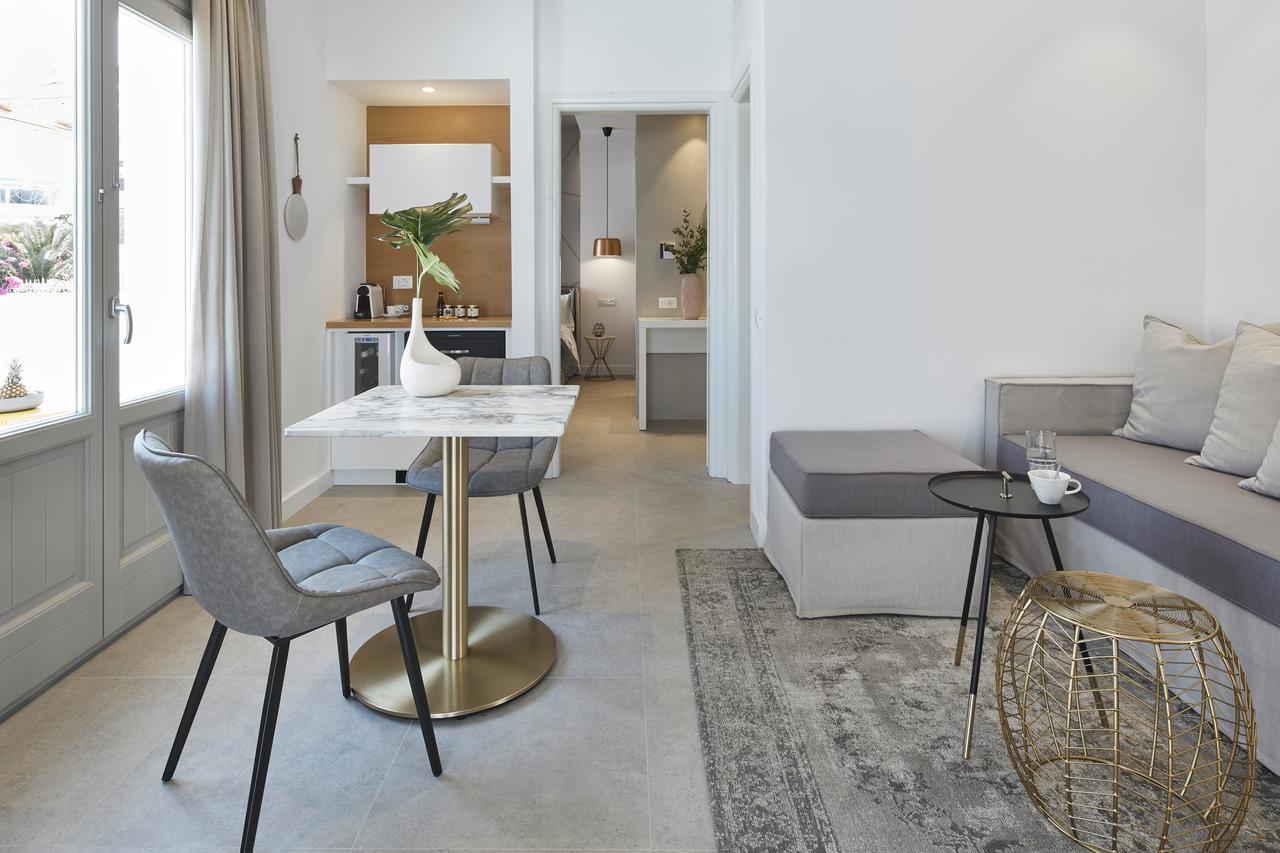 Altera Pars Suites Mesaria Exteriör bild